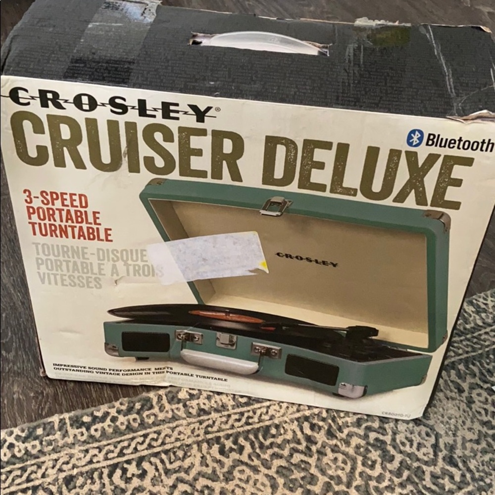 Crosley Record Player - Picture 3 of 5